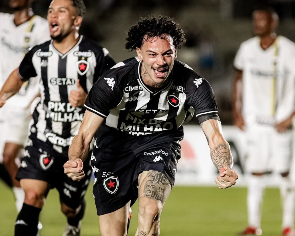 Botafogo-PB vence o Volta Redonda-RJ por 2 a 0 no Almeidão e se afasta do Z2 na Série C